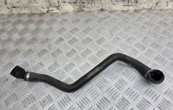 Mercedes-Benz E W213 Engine coolant pipe/hose A2135014782