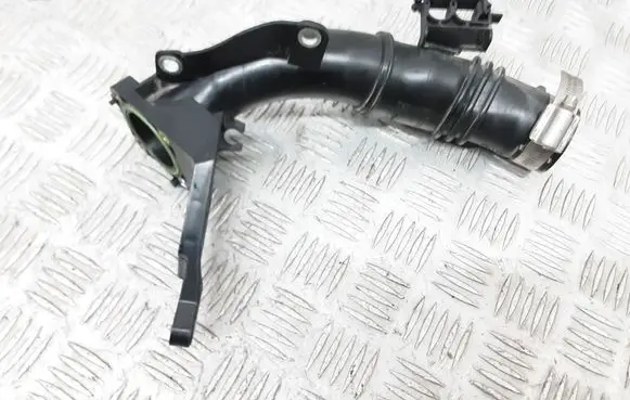 Volvo V60 Intercooler hose/pipe AV6Q9351BC