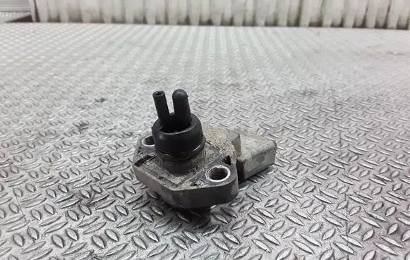 Audi A6 Allroad C5 Air pressure sensor 0281002326