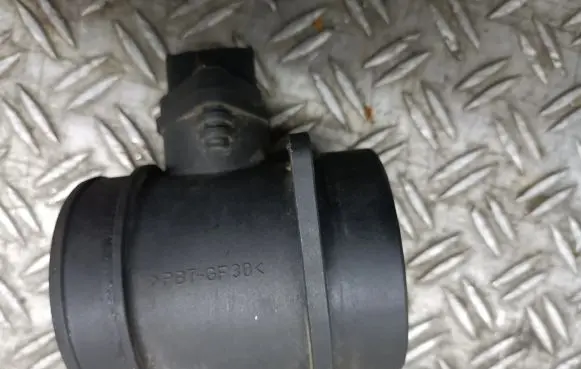 Volvo S60 Mass air flow meter 0280218088