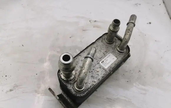 Land Rover Range Rover Sport L320 Gearbox / Transmission oil cooler 50533000 47076 UBC500101