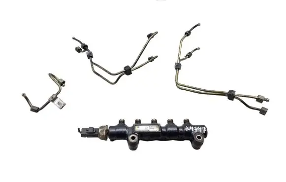 Ford Focus Fuel main line pipe 9654592680 K4747