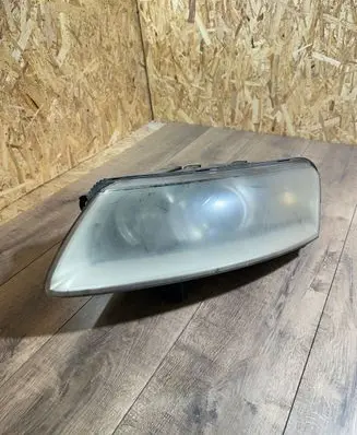 Audi A6 S6 C6 4F Headlight/headlamp