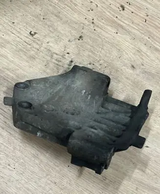 Mercedes-Benz 100 W631 Generator/alternator bracket 6161550735