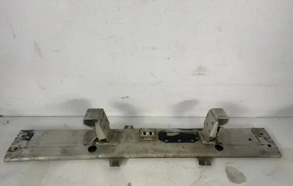 Mercedes-Benz GLE W167 Gearbox mounting bracket A1672406100