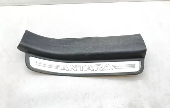 Opel Antara Rear sill trim cover 96630474