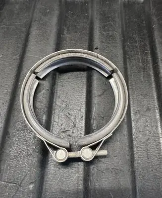 Volkswagen Touran III EGR valve cooler bracket 04L131455A