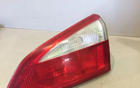 Ford Focus Tailgate rear/tail lights BM5113A602BC