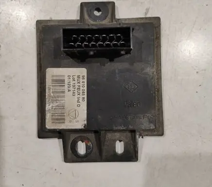 Peugeot 607 Light module LCM 9641004580