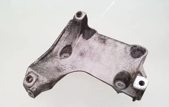 BMW 3 E90 E91 A/C compressor mount bracket 7505980