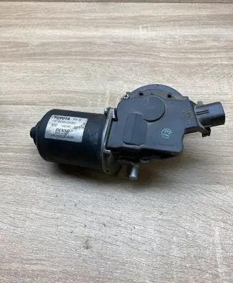 Toyota Avensis T250 Wiper motor 8511005060