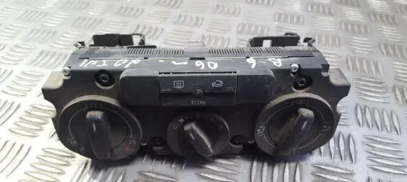 Volkswagen PASSAT B6 Climate control unit