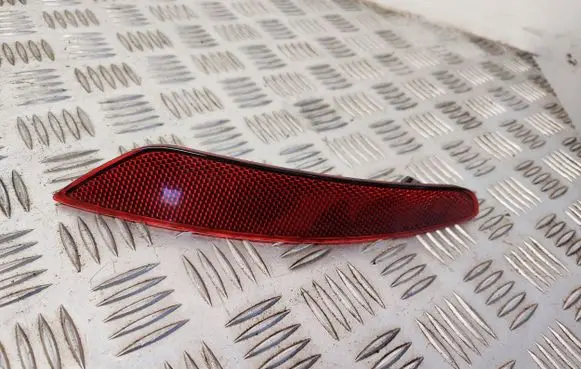 Rear tail light reflector