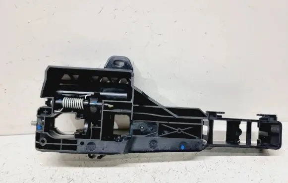Front door exterior handle/bracket