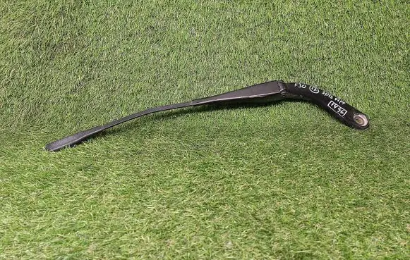 BMW 3 F30 F35 F31 Front wiper blade arm 7260469 6161726046905