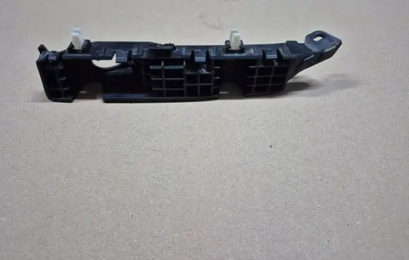 KIA Ceed Front bumper mounting bracket 86513J7000CEED3