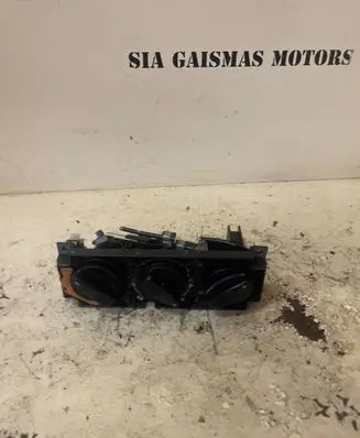Volkswagen Golf III Climate control unit 1H0819045C