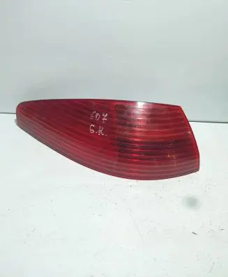 Peugeot 607 Rear/tail lights 2543