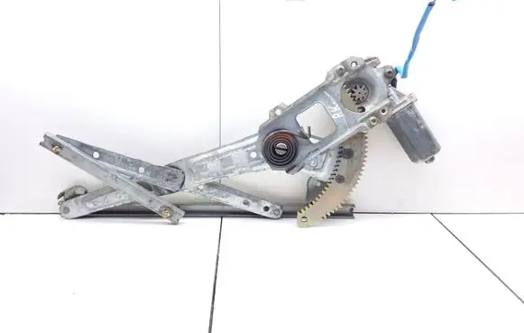 Subaru Impreza I Front door window regulator with motor A00CB