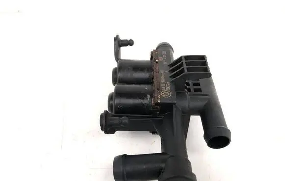 BMW 7 F01 F02 F03 F04 Coolant heater control valve 9119164 1147412200 100126