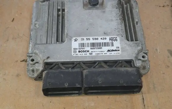 Opel Zafira C Engine control unit/module 55590420 55579447 0281019088