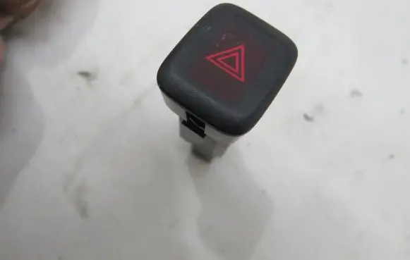 Volvo S60 Hazard light switch