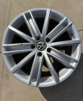Volkswagen Tiguan R18 alloy rim 5N0601025D
