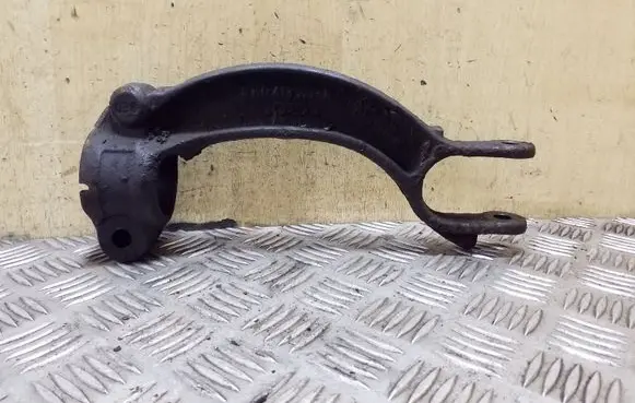 Audi A4 S4 B8 8K Lower shock absorber bracket 8K0413K