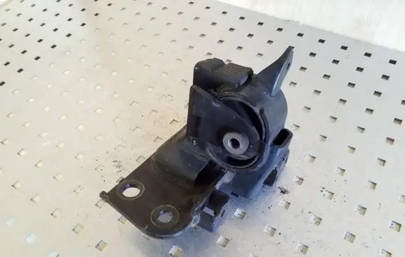 Toyota Avensis T270 Gearbox mount
