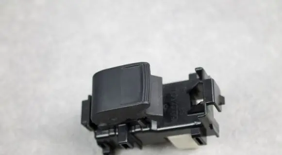 Toyota Yaris Electric window control switch 8292739