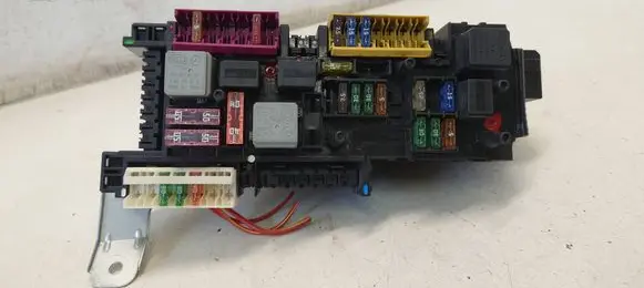 Mercedes-Benz C W204 SAM control unit A2049005003 A2049012602 A2319025101