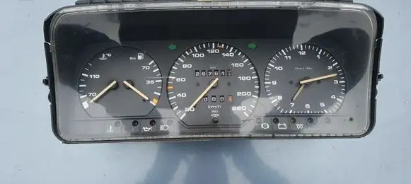 Volkswagen PASSAT B3 Speedometer (instrument cluster) 357919059AD