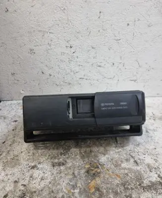 Toyota Avensis T250 CD/DVD changer 0860100911