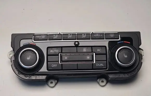 Volkswagen PASSAT B6 Climate control unit 5K0907044CB 5HB00974643 SW0709