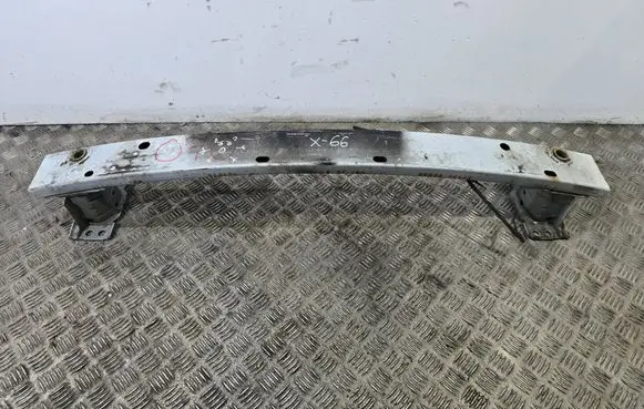 Toyota Auris E180 Front bumper cross member 5202102230