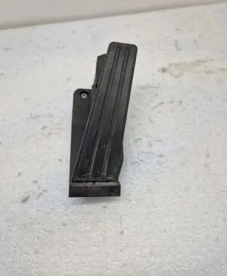 Porsche Taycan 9J1 Accelerator throttle pedal 9J1721507