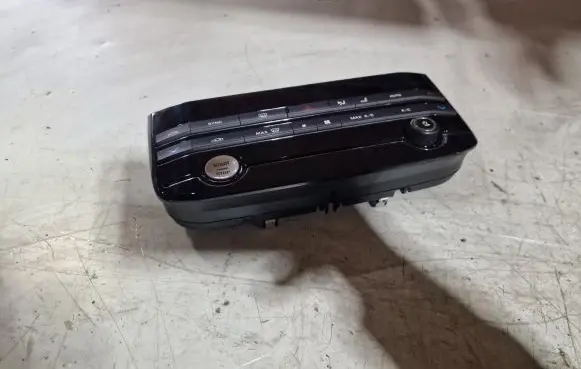 Jaguar XE Climate control unit GX7318C858RF