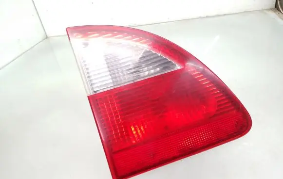 Ford Galaxy Tailgate rear/tail lights YM2113A603AB 7M3945257A