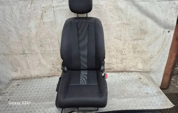 Renault Megane III Front passenger seat 