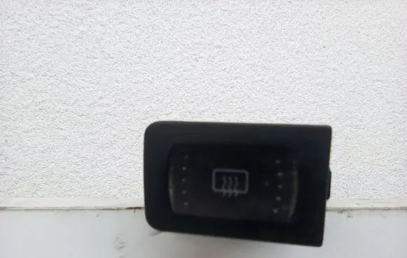 Volkswagen Bora Windscreen/window heater switch 1J0953235H