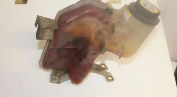 Land Rover Discovery 3 - LR3 Coolant expansion tank/reservoir PCF500015