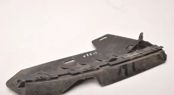 Volvo V70 Headlight/headlamp mounting bracket 30796388