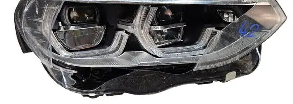 BMW X3 G01 Headlight/headlamp 8739654