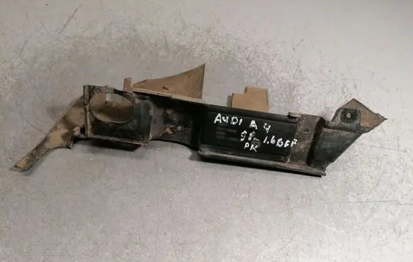 Audi A4 S4 B5 8D Intercooler air guide/duct channel 8D0121283B