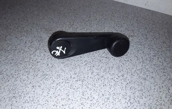 BMW 3 E46 Rear door window winding handle 51328122503 8122503