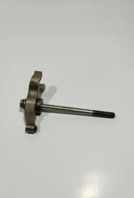 Toyota Land Cruiser (J120) Fuel Injector clamp holder