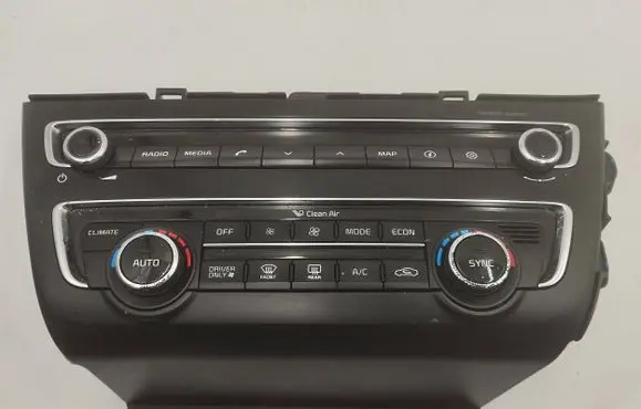 KIA Optima Climate control unit 97250A8890 160608 7464730200