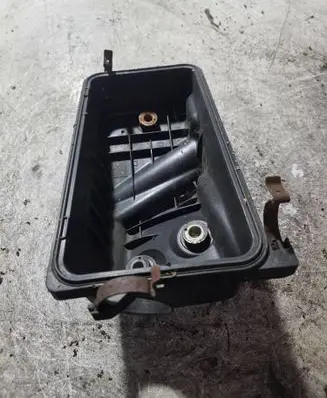 Toyota Corolla Verso AR10 Air filter box 177010G010