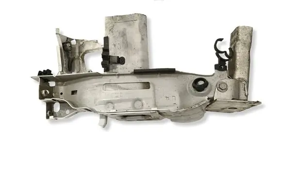 Citroen DS5 Front side member 