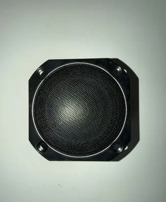 Ligier JS 50 Front door speaker 080207